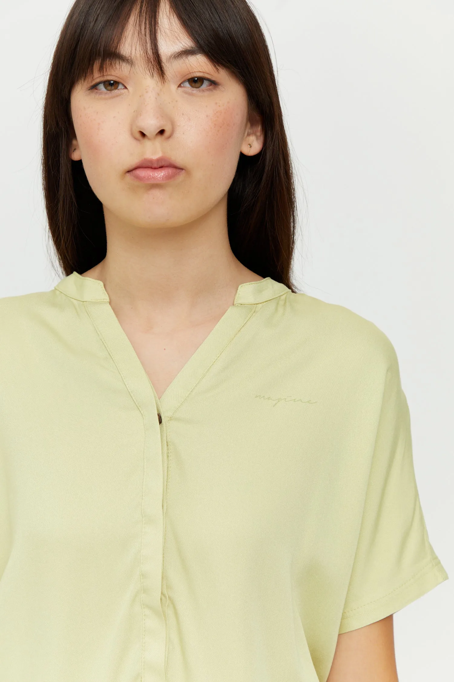 Benoni Short Sleeve Blouse