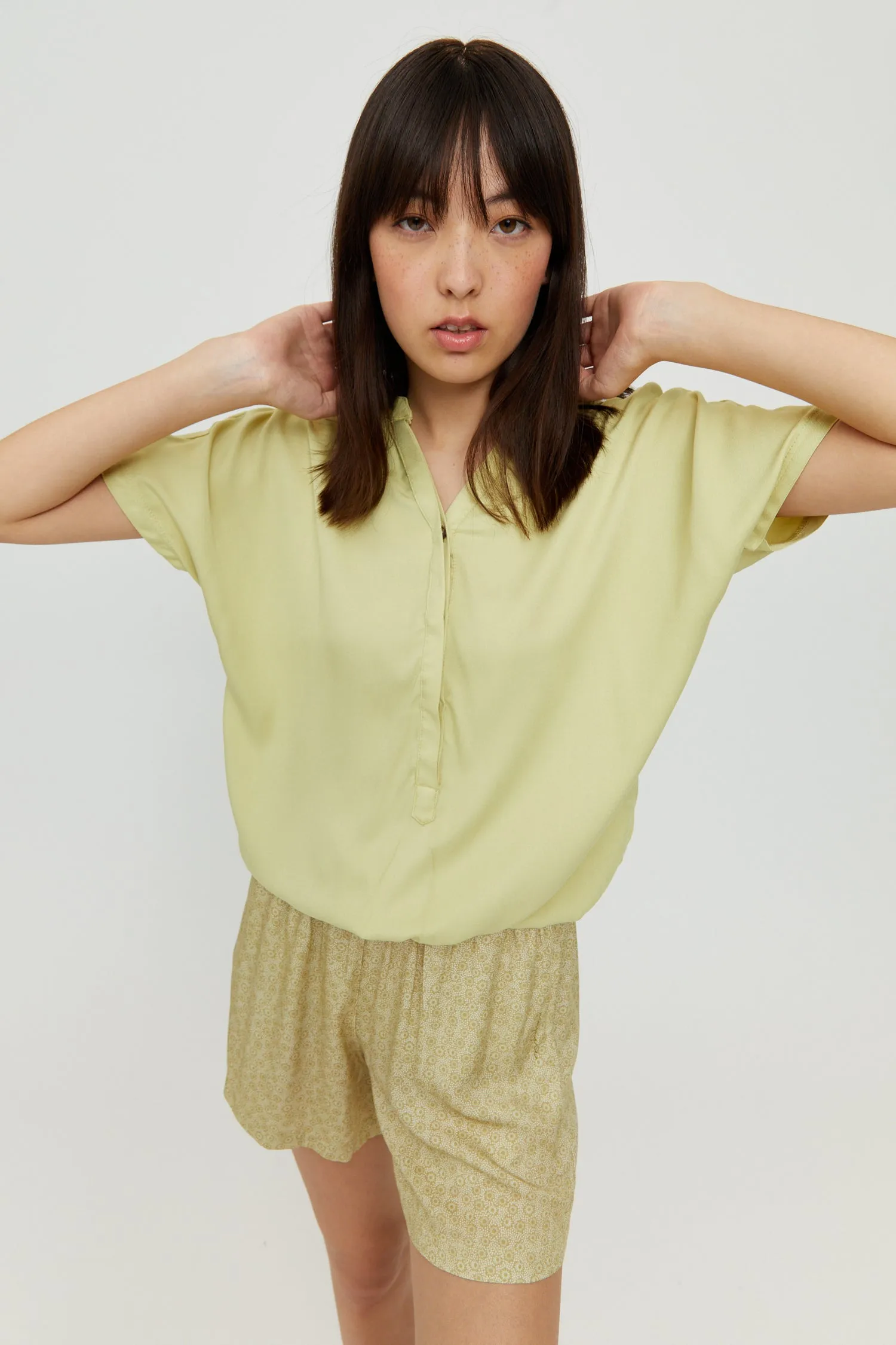 Benoni Short Sleeve Blouse