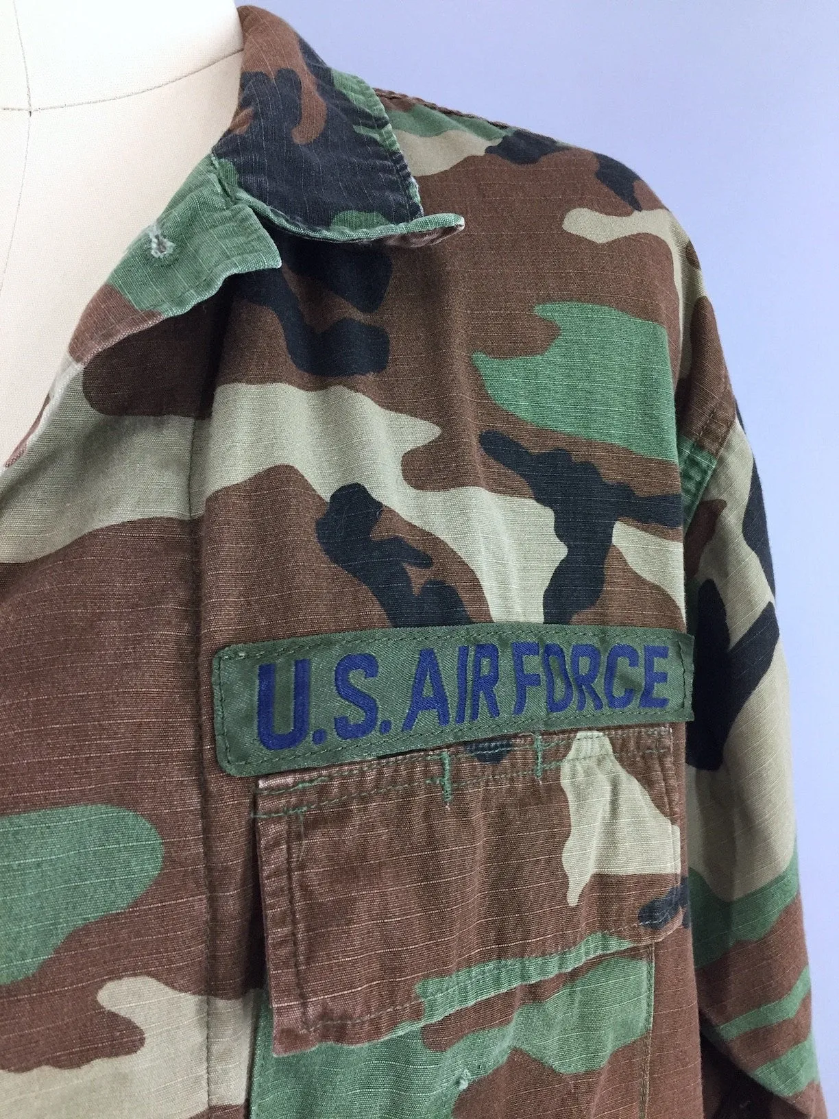 Vintage Air Force Embroidered Camouflage Jacket / Magenta Pink Floral Embroidery Camo